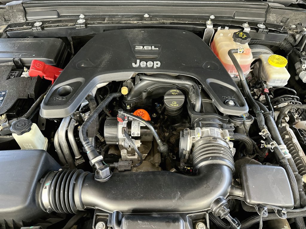 Used 2021 Jeep Wrangler Unlimited Sport AWD/4WD image 31