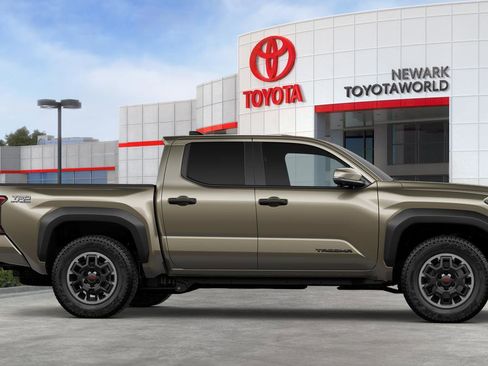 New 2026 Toyota Tacoma TRD Off-Road AWD/4WD image 15