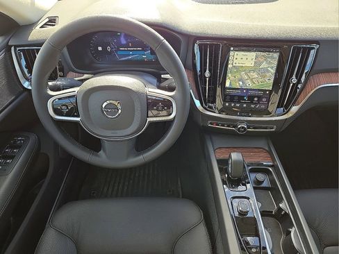 New 2026 Volvo V60 B5 Cross Country Plus w/ Protection Package Premier AWD/4WD image 18