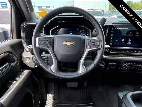 Used 2025 Chevrolet Silverado 2500 LT w/ Convenience Package AWD/4WD image 11