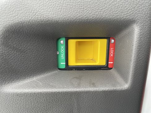 Used 2022 Ford Transit 350 XLT image 28