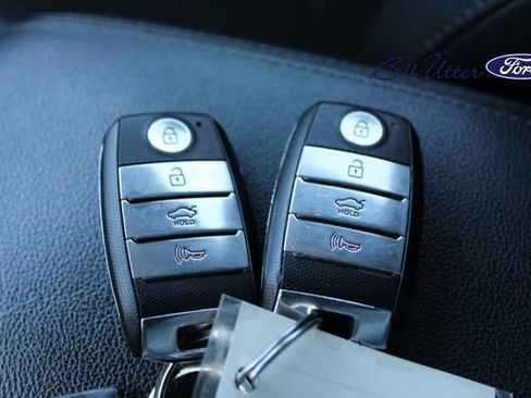 Used 2019 Kia Optima S image 23