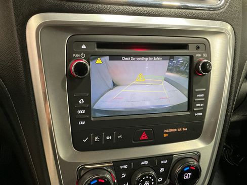 Used 2013 GMC Acadia SLT FWD image 22