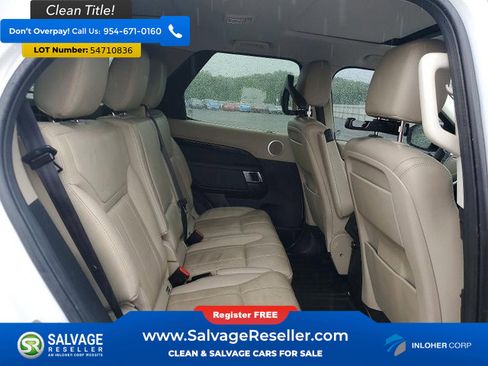 Used 2018 Land Rover Discovery SE AWD/4WD image 14