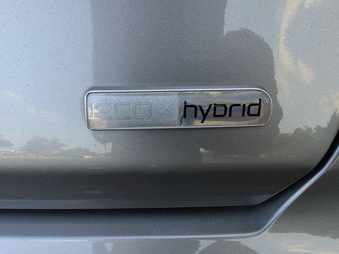 Used 2022 Kia Niro LX FWD image 9