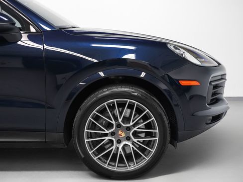 Certified 2023 Porsche Cayenne AWD/4WD image 14