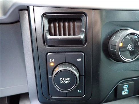 Used 2023 Ford F150 XLT image 19