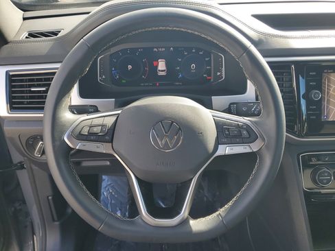 Used 2023 Volkswagen Atlas Cross Sport SEL image 28