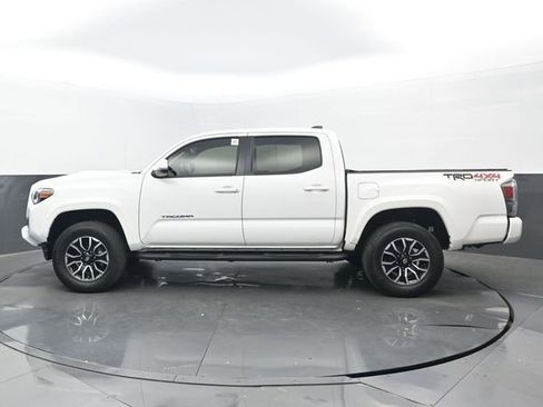 Used 2021 Toyota Tacoma TRD Sport w/ Technology Package AWD/4WD image 24