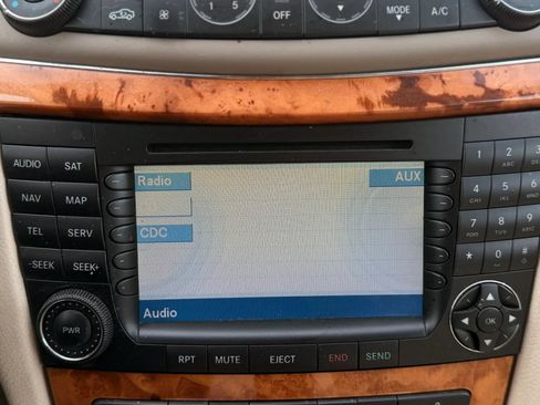Used 2006 Mercedes-Benz E 320 CDI Sedan image 18