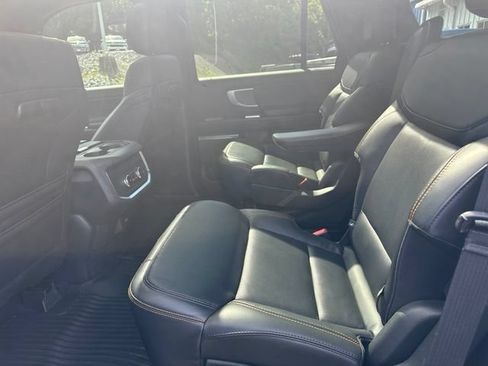 Used 2025 Ford Expedition Tremor AWD/4WD image 26