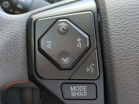 Used 2022 Toyota Tacoma SR w/ SR Convenience Package RWD image 23