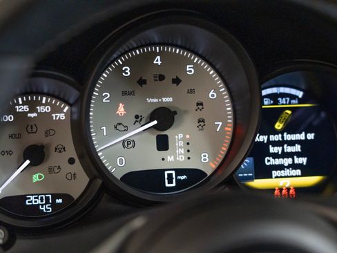 Certified 2024 Porsche Macan S AWD/4WD image 19
