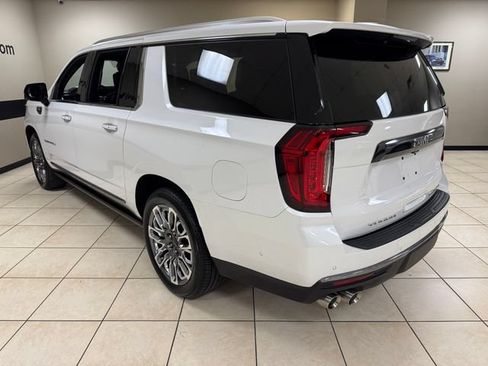 Used 2024 GMC Yukon XL Denali Ultimate AWD/4WD image 4