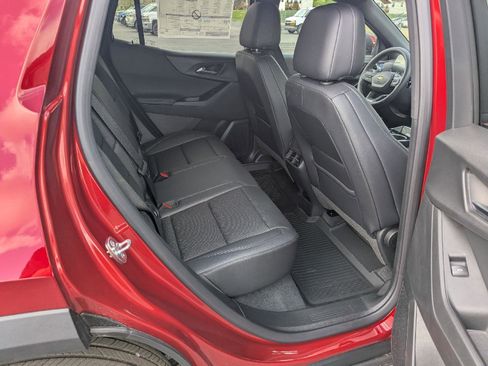 New 2026 Chevrolet Equinox LT w/ Convenience Package II AWD/4WD image 44