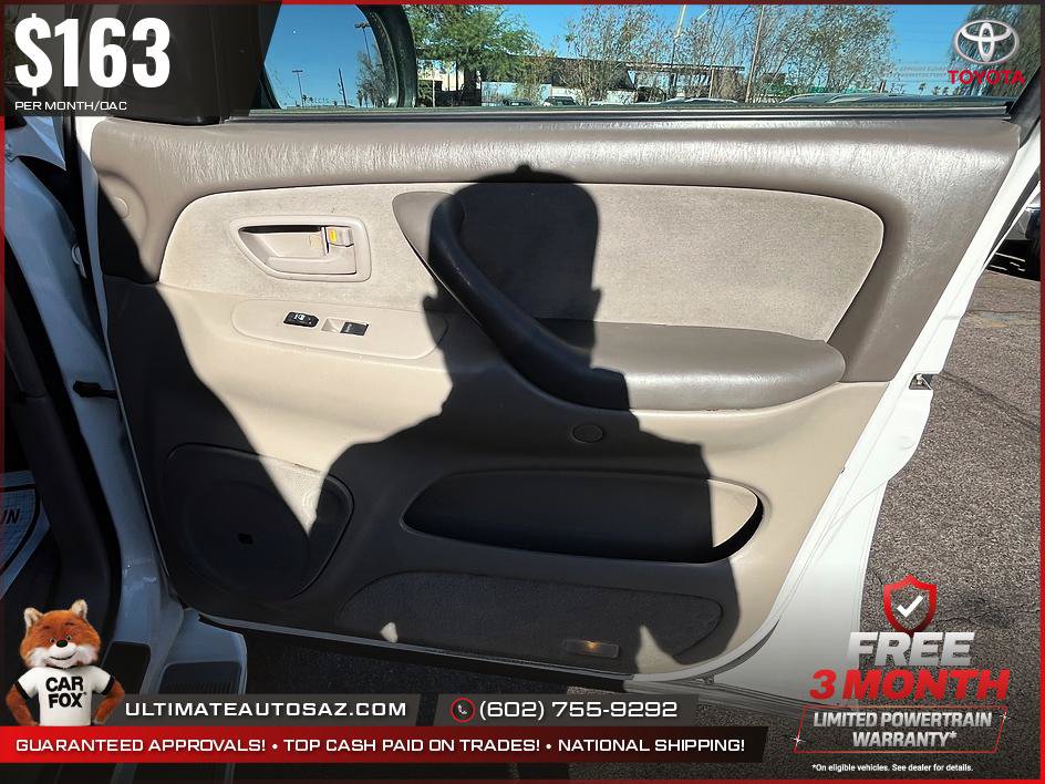 Used 2005 Toyota Sequoia SR5 AWD/4WD image 15