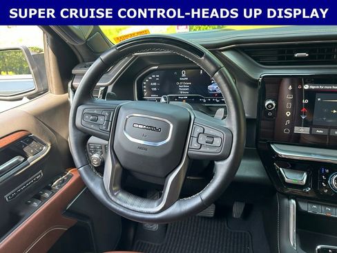 Used 2025 GMC Sierra 1500 Denali Ultimate AWD/4WD image 17