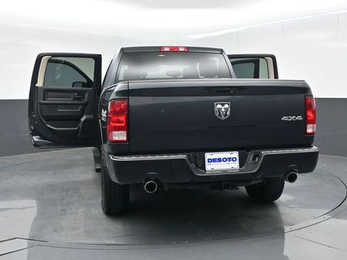 Used 2018 RAM 1500 Express AWD/4WD image 65