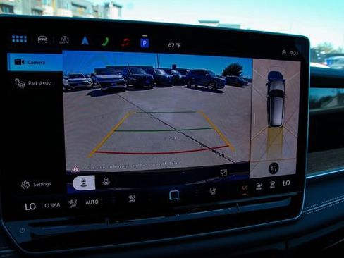 New 2026 Volkswagen Tiguan SEL R-Line image 18