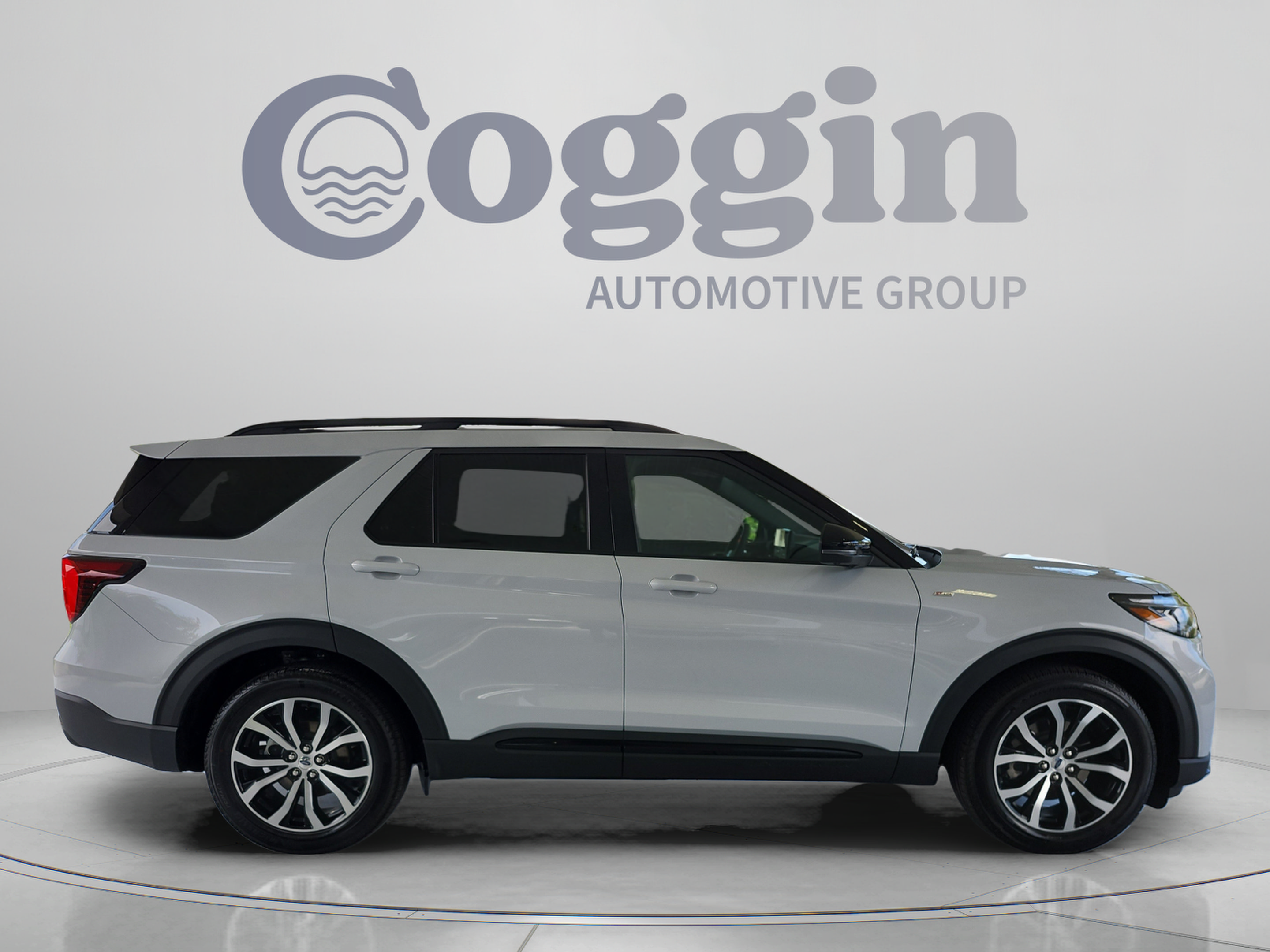 New 2026 Ford Explorer ST-Line w/ Premium Package RWD image 6