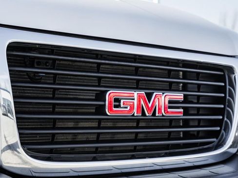 Used 2024 GMC Savana 2500 w/ Driver Convenience Package image 11