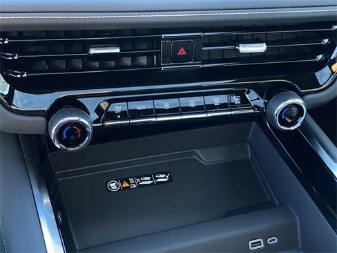 New 2026 Chevrolet Tahoe Premier image 15