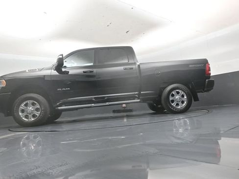 Used 2024 RAM 2500 Big Horn w/ Safety Group AWD/4WD image 43