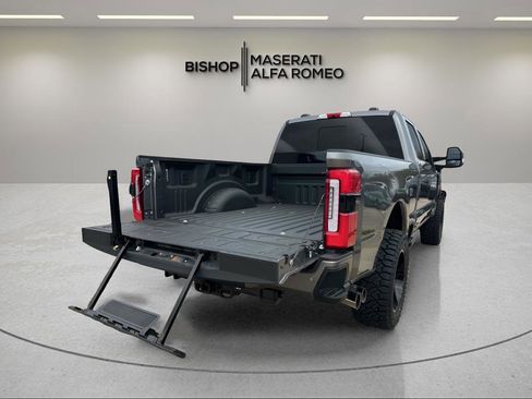 Used 2025 Ford F250 Platinum w/ FX4 Off-Road Package image 7