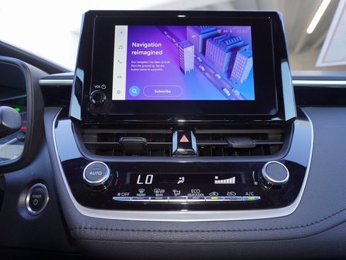 Used 2024 Toyota Corolla SE image 17