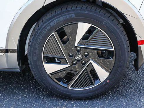 New 2026 Hyundai Ioniq 5 Limited RWD image 8