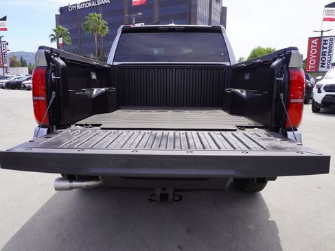 Certified 2026 Toyota Tacoma SR5 AWD/4WD image 10