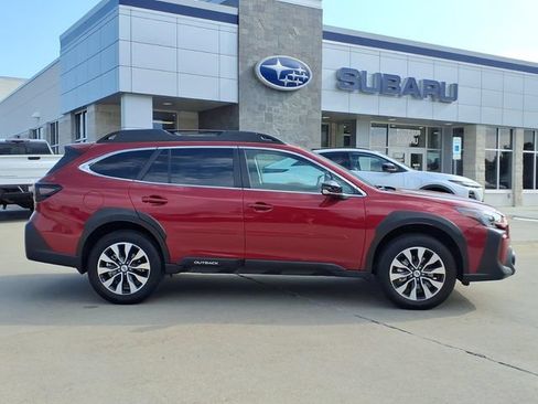 Used 2024 Subaru Outback Limited w/ Popular Package #2 AWD/4WD image 4