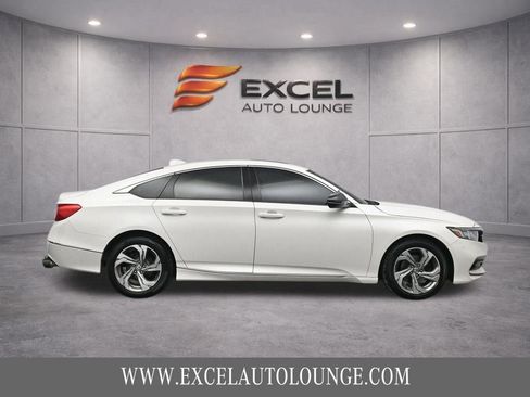Used 2018 Honda Accord EX image 10