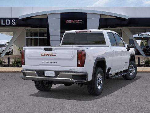 New 2026 GMC Sierra 2500 SLE image 4