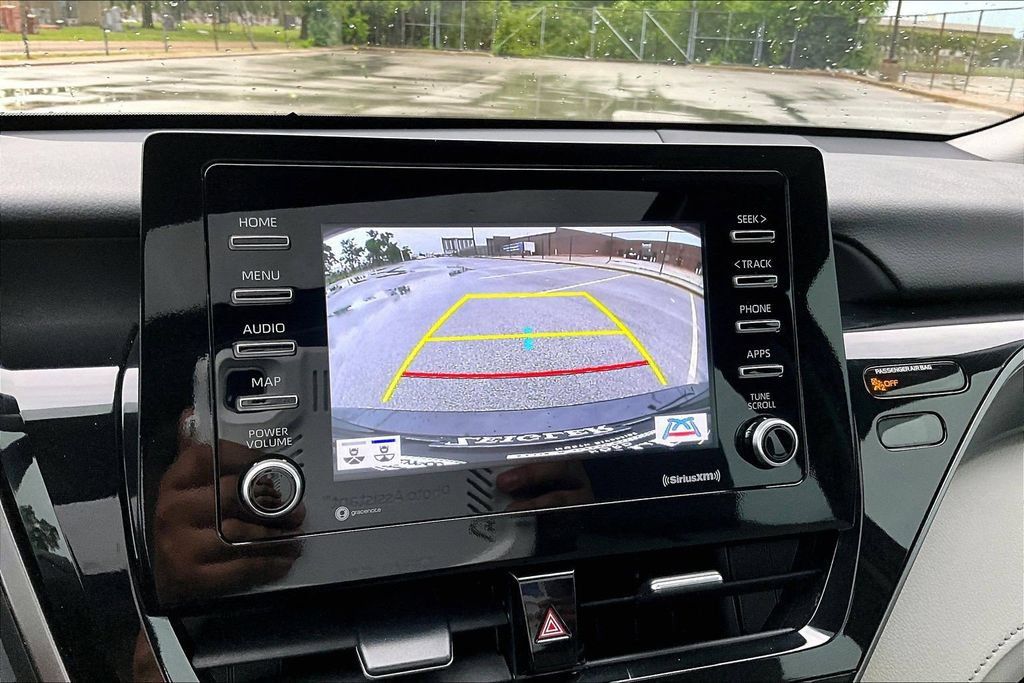 Used 2024 Toyota Camry SE FWD image 20