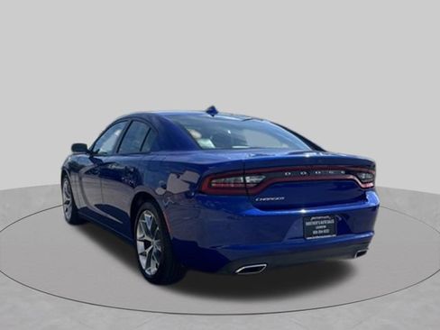 Used 2022 Dodge Charger SXT w/ Plus Group RWD image 4