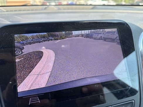 Used 2019 Chevrolet Equinox LT image 9