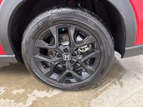 Certified 2025 Honda HR-V Sport image 10