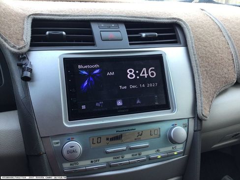 Used 2007 Toyota Camry XLE FWD image 9