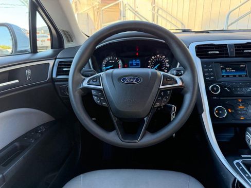 Used 2014 Ford Fusion S image 27