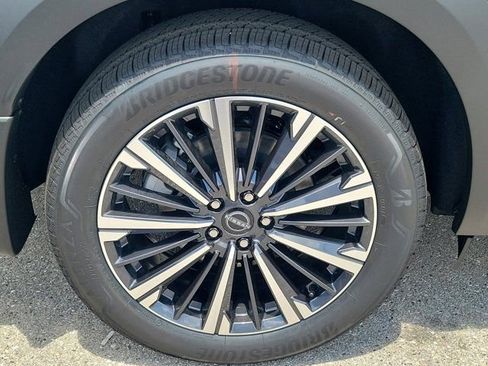 New 2026 Nissan Pathfinder Platinum w/ Cargo Package FWD image 3