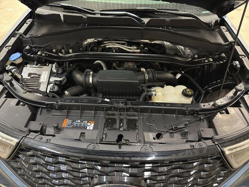 Used 2020 Ford Explorer ST w/ ST Street Pack image 34