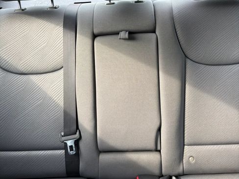 Used 2012 Hyundai Elantra GLS w/ Preferred Pkg 3 FWD image 14