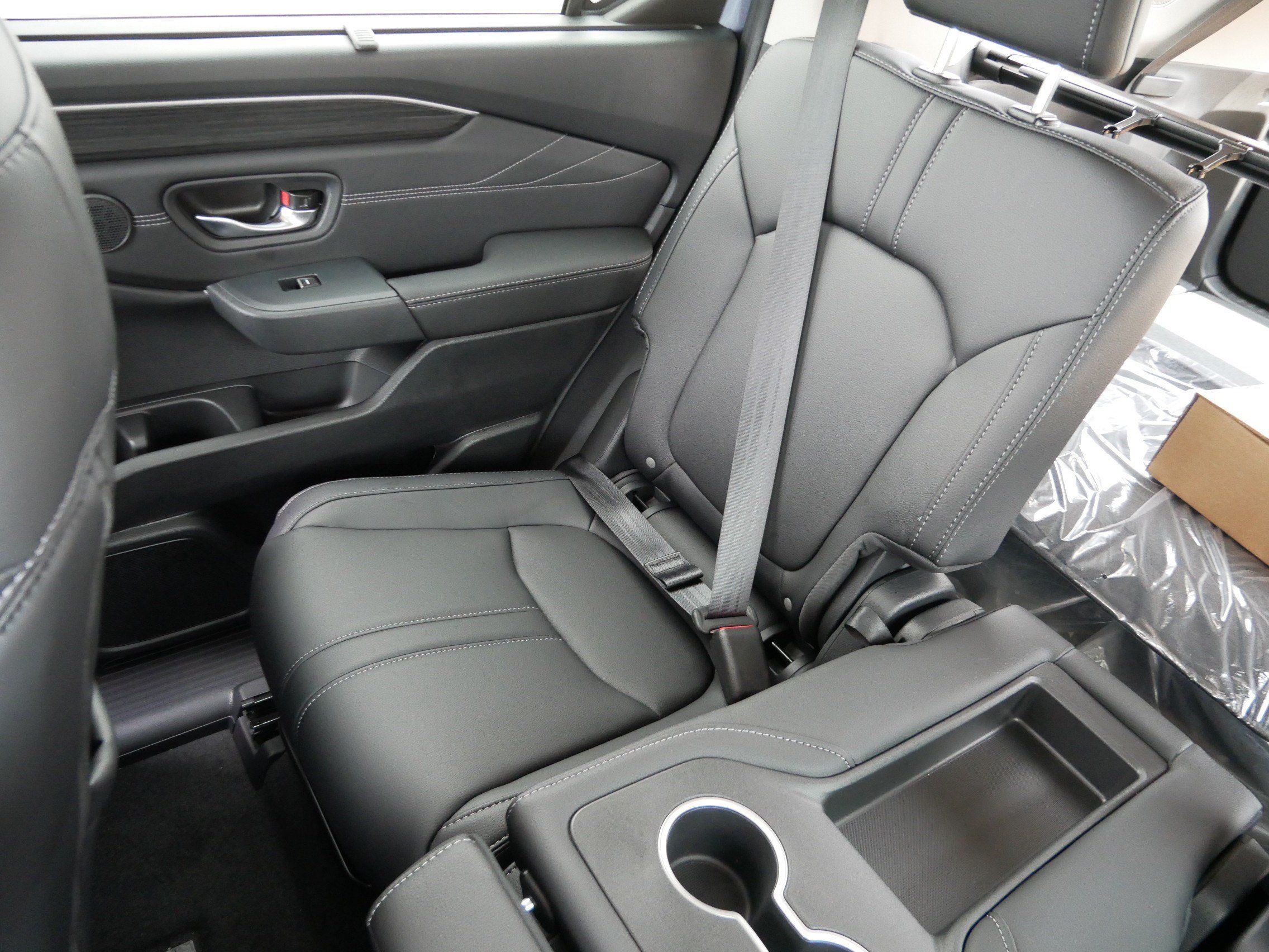 New 2026 Honda Pilot Touring image 12