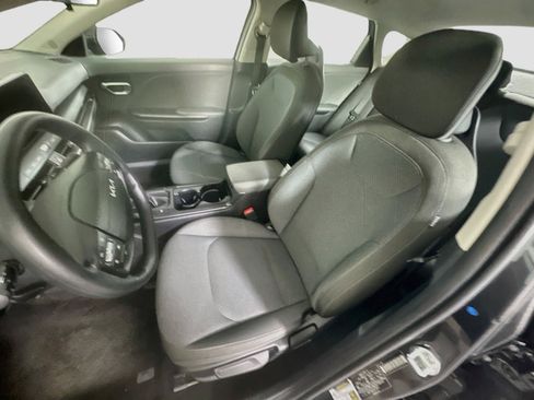 Used 2025 Kia K4 FWD image 13