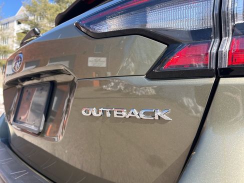 Used 2020 Subaru Outback Limited image 9