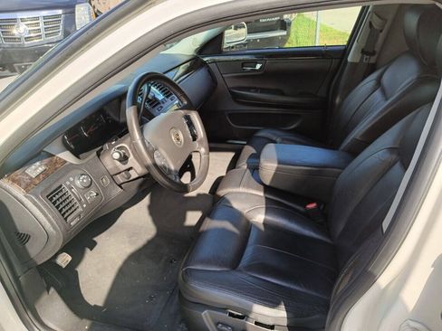 Used 2011 Cadillac DTS Limousine FWD image 16