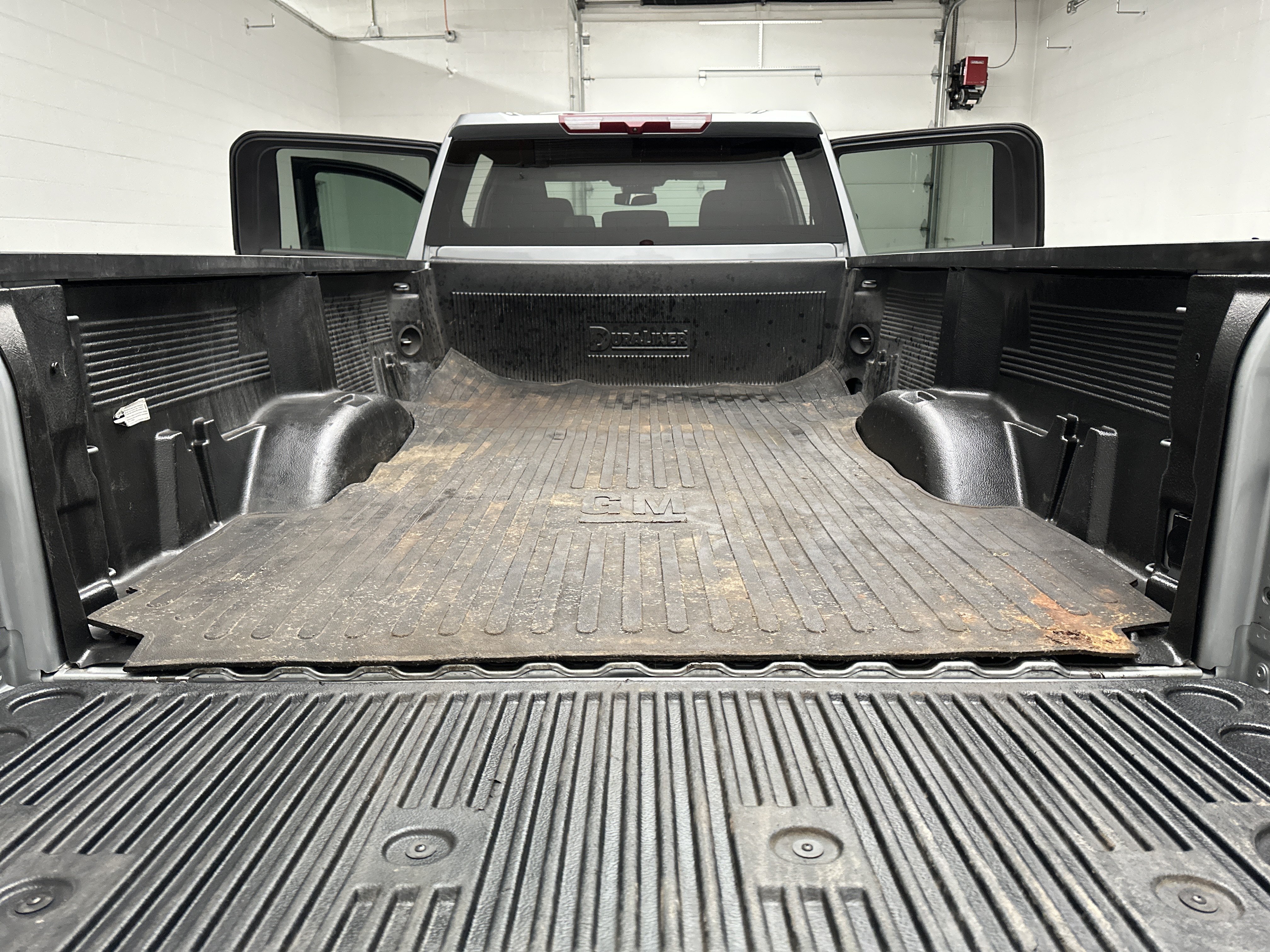 Used 2025 Chevrolet Silverado 2500 LT w/ Safety Package AWD/4WD image 18