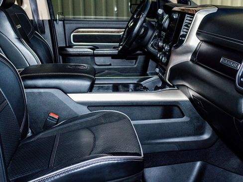 Used 2021 RAM 3500 Laramie image 28