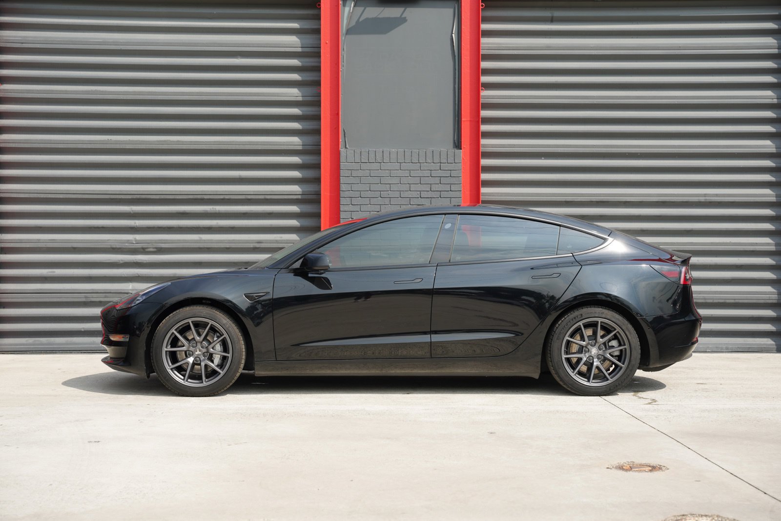 Used 2021 Tesla Model 3 Standard Range Plus RWD image 9